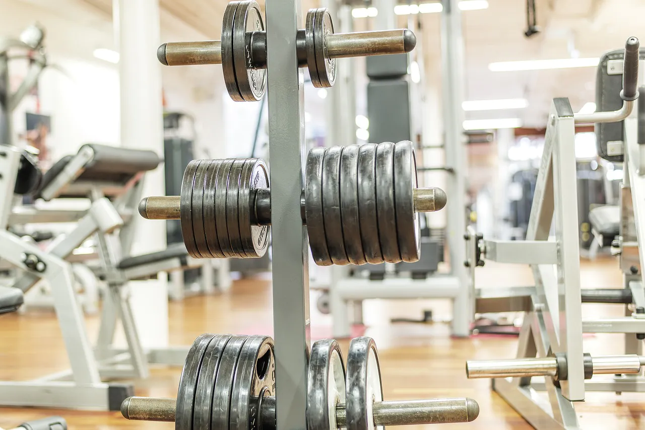 Muskelaufbau für den Kampfsport: Verletzungsanfälligkeit, Geschwindigkeit & Körperbeherrschung im Fokus