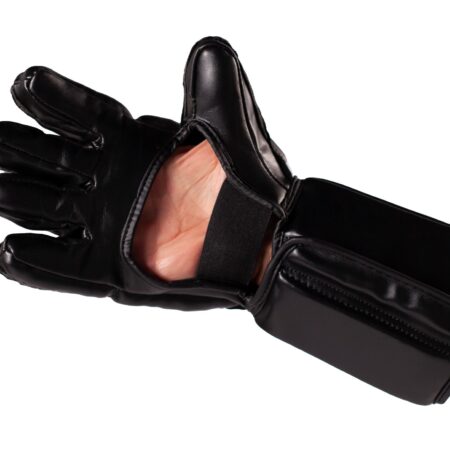 Kwon Escrima Handschuhe Unterarmschutz schwarz - Rückansicht Arm