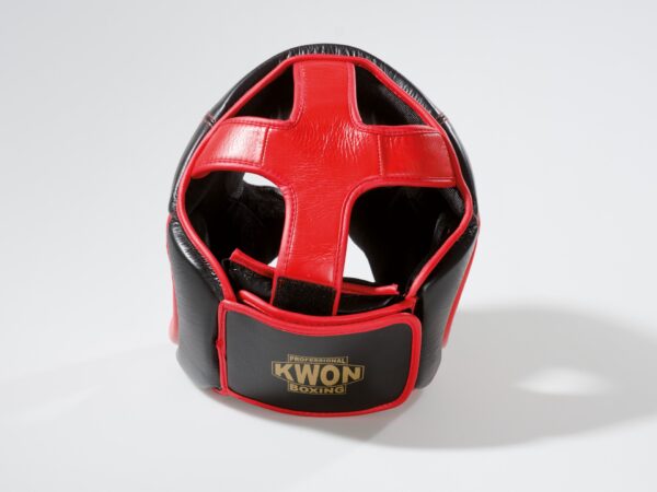 KWON Professional Boxing Sparring Kopfschutz schwarz-rot - Rückansicht Klettband geschlossen