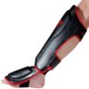 Kwon Schienbeinschützer Spann Contender schwarz-rot - Seitenansicht Bein