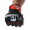 Legion Octagon MMA Handschuhe Fight schwarz-rot- Ansicht oben Hand