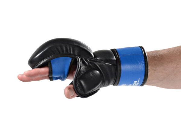 Legion Octagon MMA Handschuhe Sparring schwarz-blau - Ansicht seitlich Hand