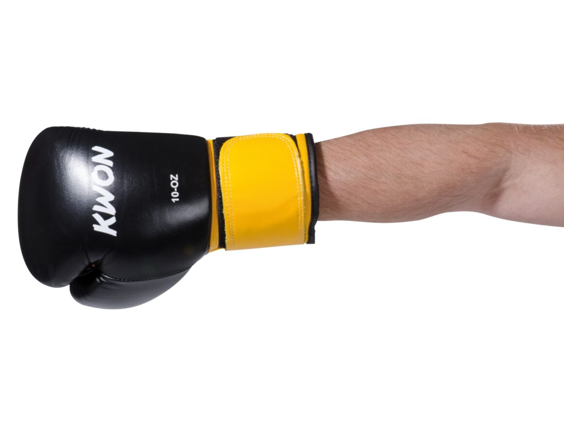Kwon Boxhandschuhe Knocking schwarz-gelb - Rückhand Seitenansicht Arm