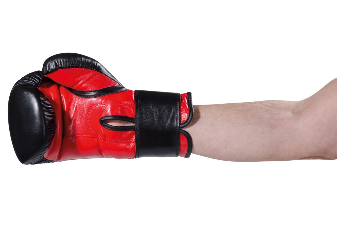 Kwon Boxhandschuhe Knocking schwarz-rot- seitliche Innenansicht Arm