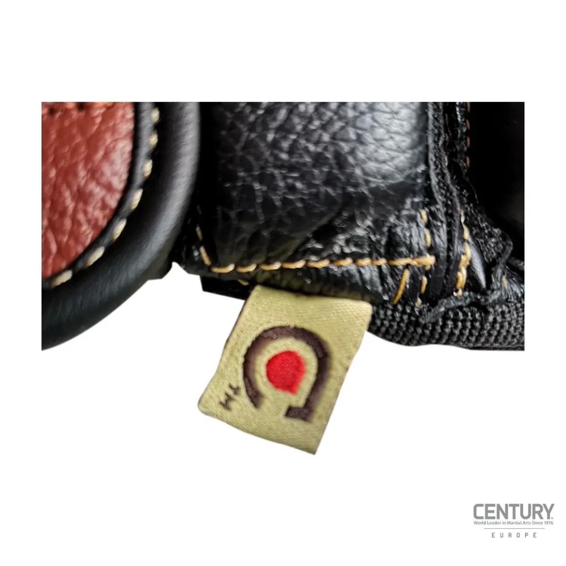 Century Centurion Handschuhe schwarz-braun - Nahaufnahme