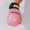 Kwon Clubline Boxhandschuhe Pointer Small Hand 8oz pink - Handrücken Faust nach vorne zeigend