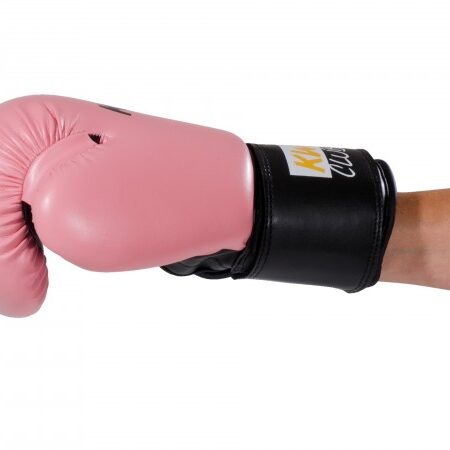 Kwon Clubline Boxhandschuhe Pointer Small Hand 8oz pink - Ansicht seitlich mit Arm