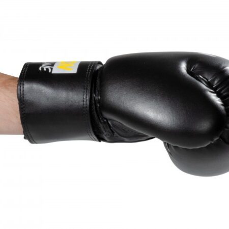 Kwon Clubline Boxhandschuhe Pointer Small Hand 8oz schwarz - Ansicht seitlich mit Arm