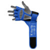 RDX Aura Plus T-17 MMA Handschuhe Grappling blau-schwarz - Innenhand mit Ansicht Klettband offen mit Hand