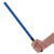 Kwon Schlagstock Training 60 cm blau-schwarz - rechte Hand hält Schlagstock