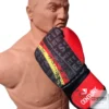Century Strive waschbare Boxhandschuhe germany - linker Haken gegen Bob Boxdummy