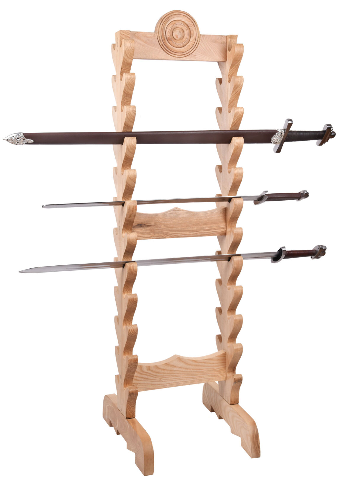 Battle Merchant Schwertständer aus Holz für 24 Schwerter und Dolche - seitliche Vorderansicht mit 3 Schwertern