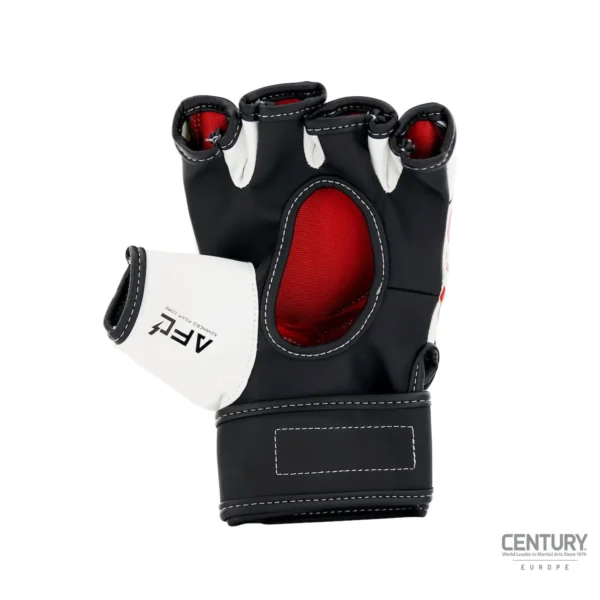 Century Brave MMA Competition Glove schwarz-rot-weiß - Ansicht Innenhand