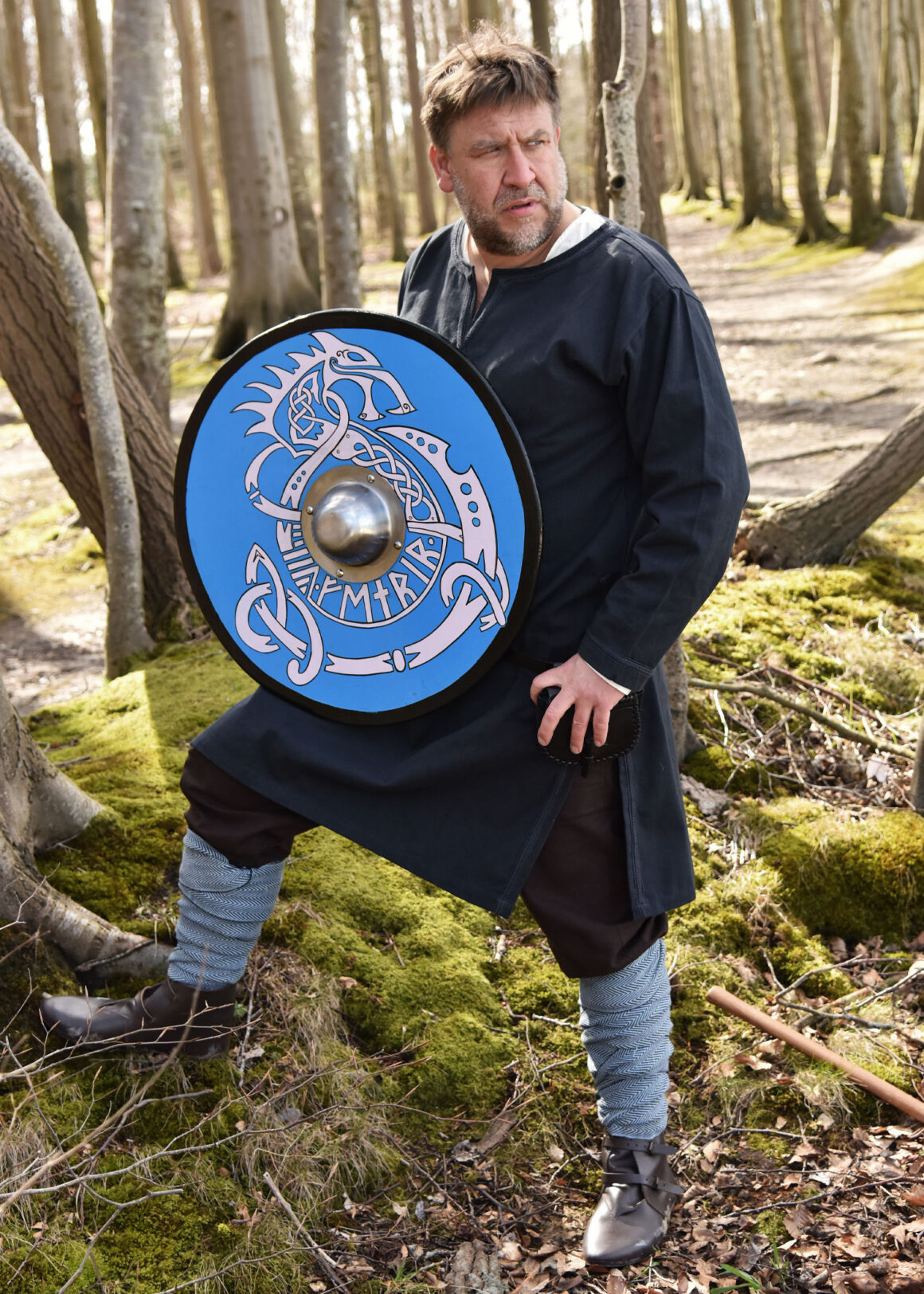 Wikingerschild mit Fenrir-Motiv, handbemalt, 61 cm (Holz, Stahl)