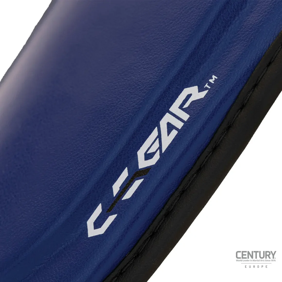 Century Schienbein Spannschutz C-Gear Determination Wako zertifiziert blau-schwarz - Nahaufnahme Unterteil Spannschutz