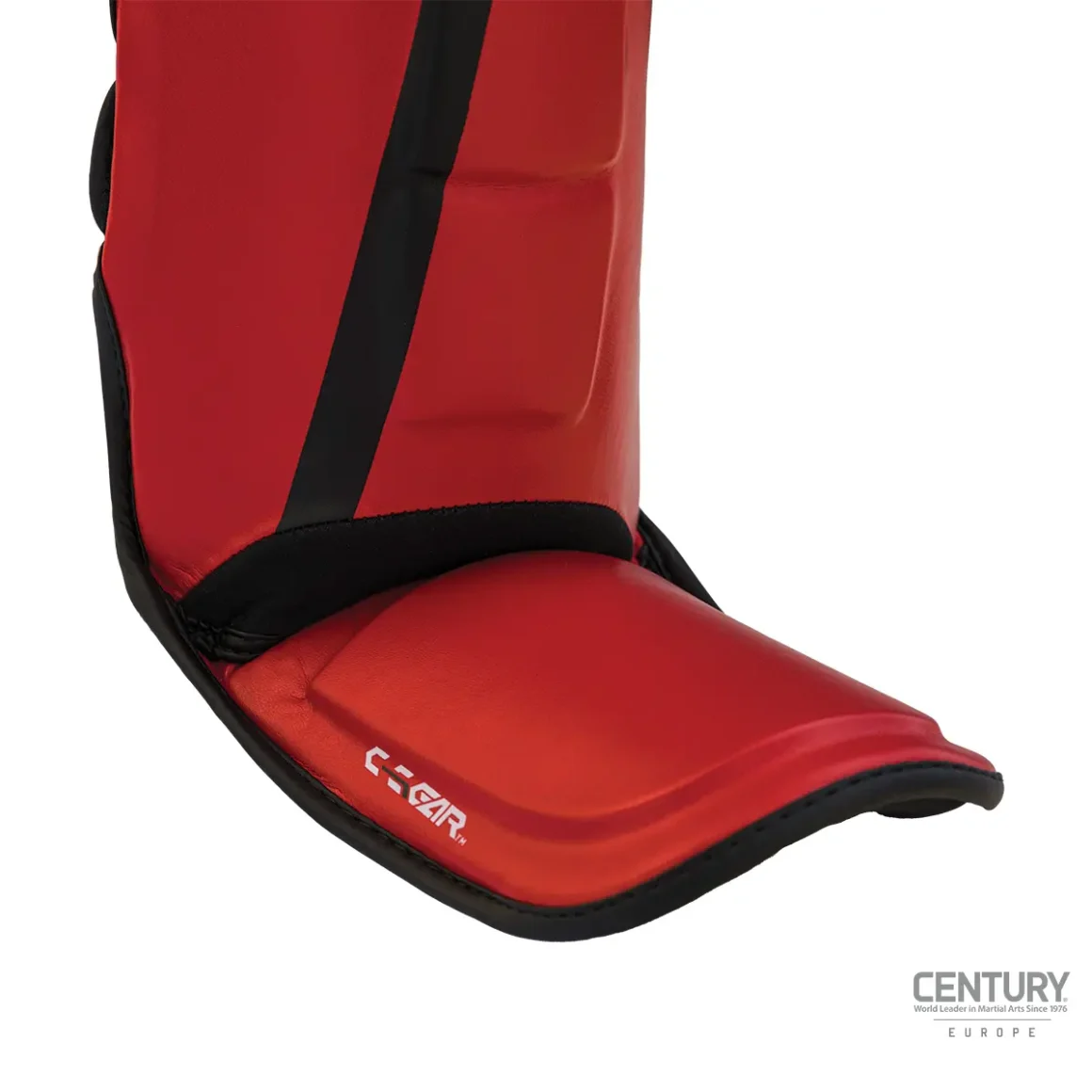 Century Schienbein Spannschutz C-Gear Determination Wako zertifiziert rot-schwarz - Nahaufnahme Unterteil Schienbeinschutz