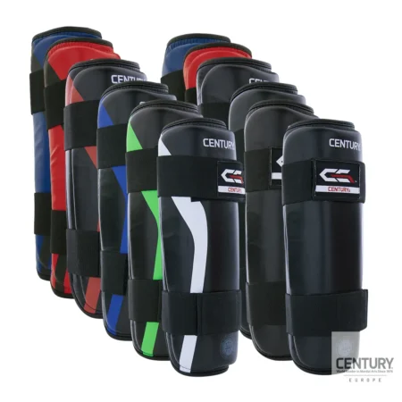 CENTURY – C-GEAR Determination Schienbeinschutz Wako zertifiziert (schwarz-blau/grün/rot/weiß)