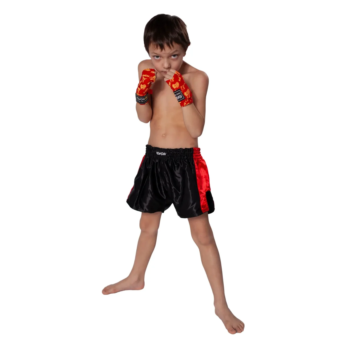 Kwon Clubline Thai Shorts schwarz-rot - Ansicht an Kind