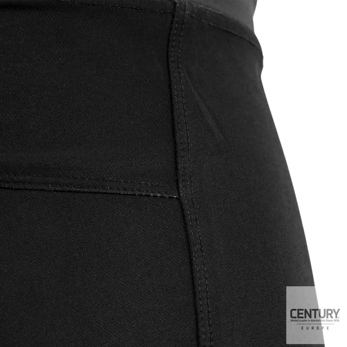 Punok Unisex Fight Shorts schwarz-blau-weiß - Nahaufnahme Nähte