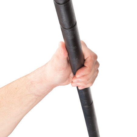 United Cutlery United Defense 4FT JO Stab (Kunststoff) schwarz - Hand hält Trainingswaffe