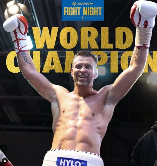 CEEROC Profi Boxhandschuhe Leder 10 oz weiß-rot - Jürgen Doberstein World Champion mit den Handschuhen beim Sieg