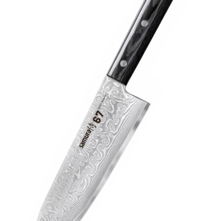 Samura Damascus 67 Santoku 7,0 Zoll, 175 mm Micarta Griff - Klinge nach links unten zeigend, auf einem weißen Hintergrund