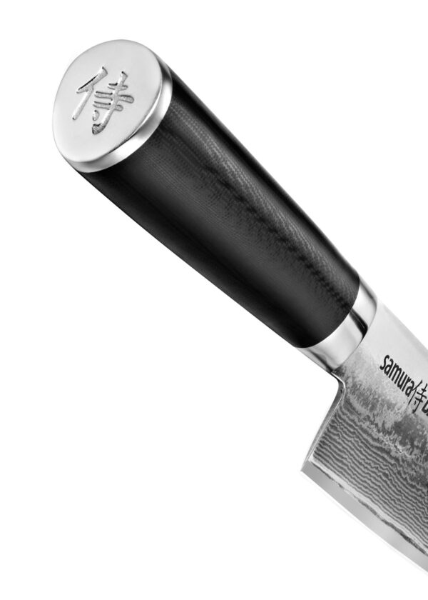 Samura Damascus Kochmesser Griff schwarz - Ansicht Griff Nahaufnahme, japanischer Schriftzug am Griffende, auf einem weißen Hintergrund