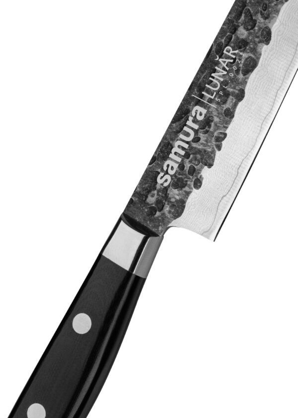 Samura Pro-S Lunar Küchenmesser Allzweck 150 mm schwarzer Griff - Nahaufnahme Klinge und Grifff, auf einem weißen Hintergrund