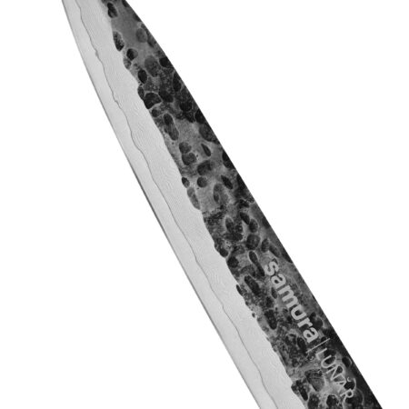 Samura Pro-S Lunar Küchenmesser Allzweck 150 mm schwarzer Griff - Nahaufnahme Klinge, auf einem weißen Hintergrund
