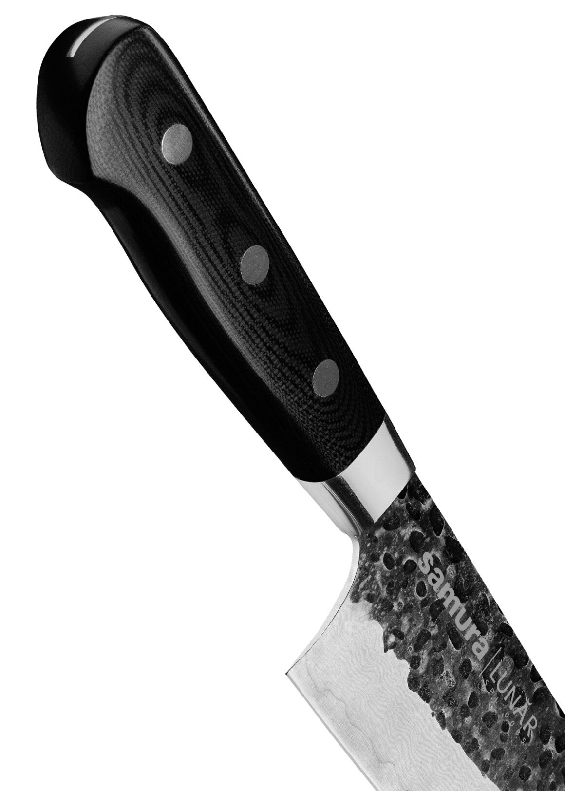 Samura PRO-S LUNAR Küchenmesser Chefs 210 mm - Nahaufnahme Griff schwarz-silber und ein Teil der Klinge